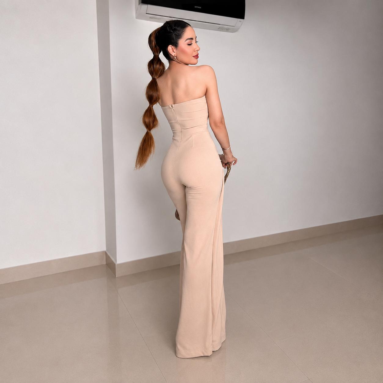 ✨ Enterizo Emperatriz™: luce elegante en minutos con un diseño que nunca pasa de moda.